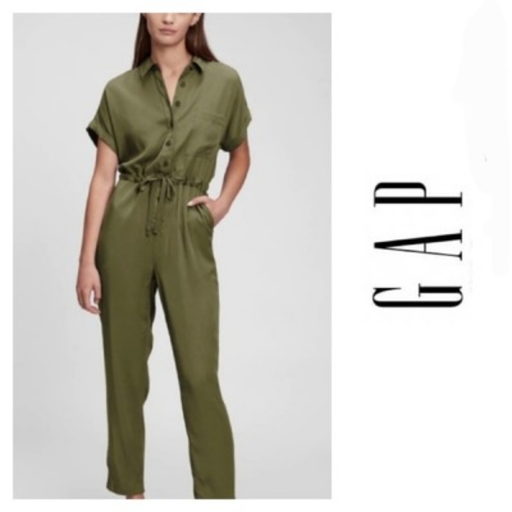GAP Green Jumpsuit with Relaxed Fit and Collared Neckline
